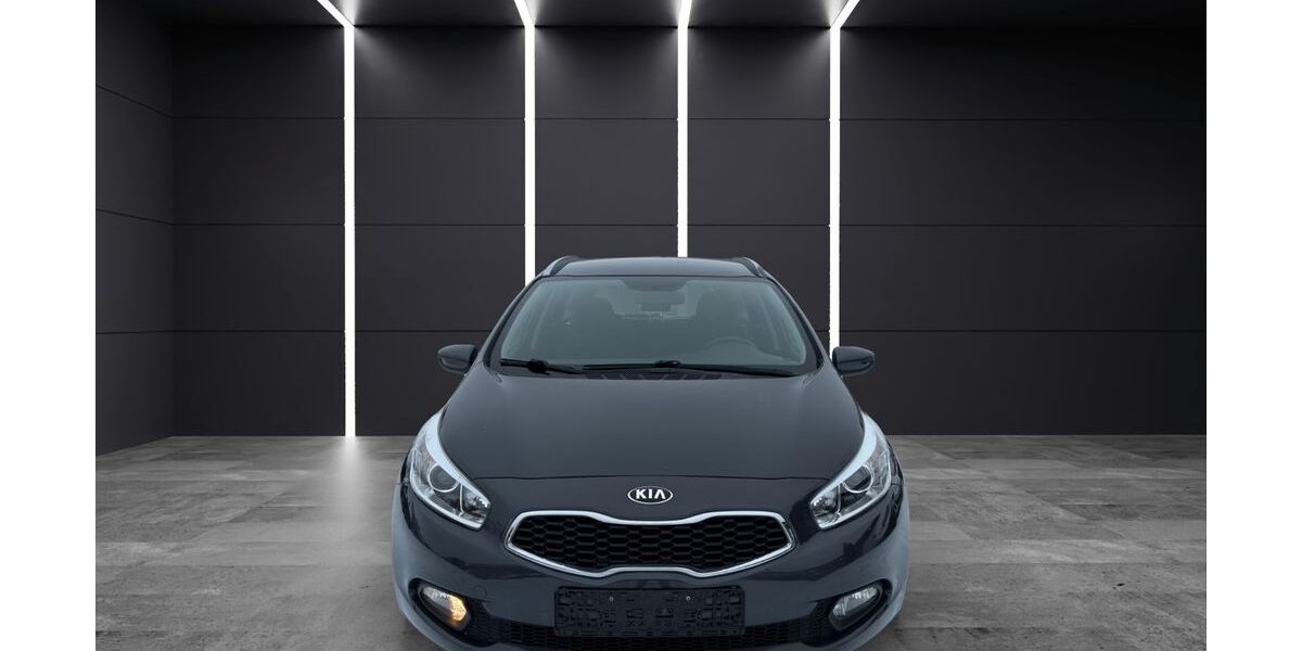 Kia ceed / Ceed 104.000 km 8.390 &euro; Peine 31226