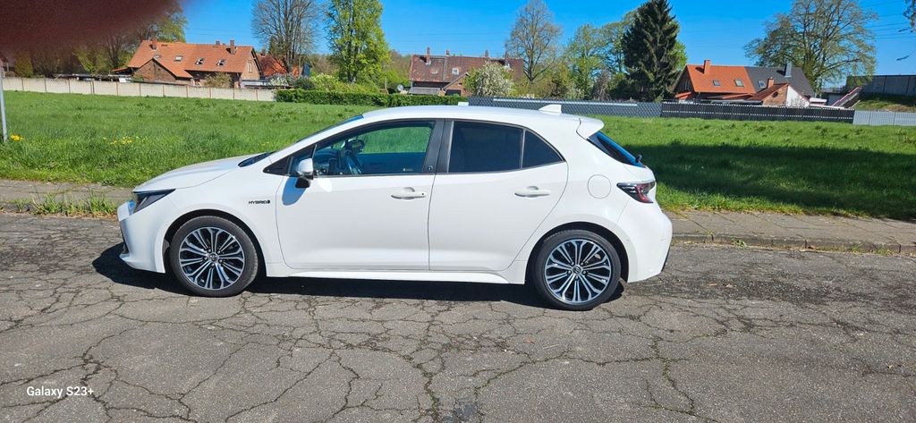 Toyota Corolla 69.000 km 19.990 &euro; Peine 31226