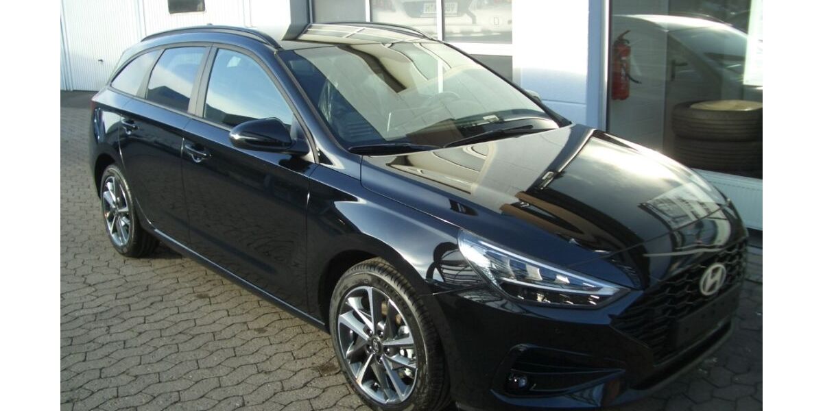Hyundai i30 2.450 km 24.990 &euro; Hannover 30453