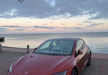 Tesla Model 3 28.934 km 39.200 &euro; Hannover 30629