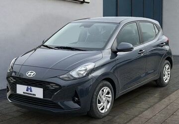 Hyundai i10 8.227 km 14.950 &euro; Salzgitter 38229