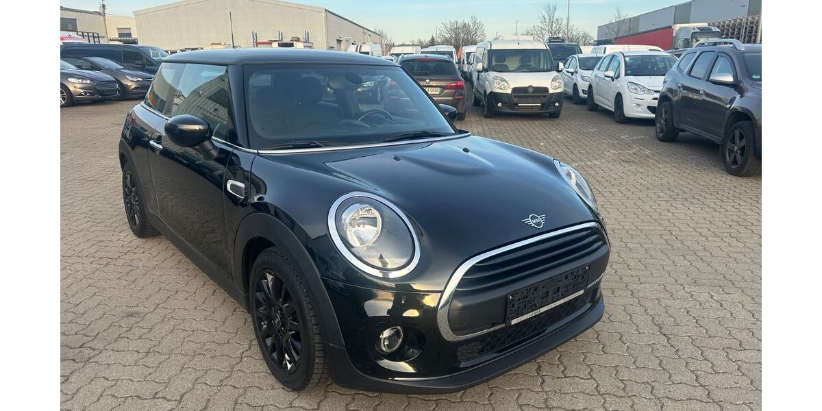 Mini ONE 246.000 km 6.990 &euro; SALZGITTER 38229