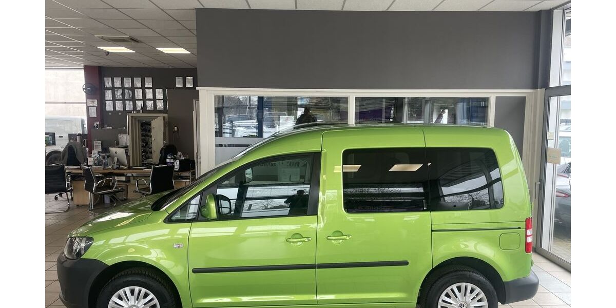 VW Caddy 110.927 km 10.990 &euro; Hannover 30419