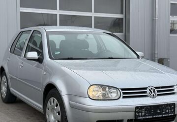 VW Golf 181.522 km 2.700 &euro; Hildesheim 31137
