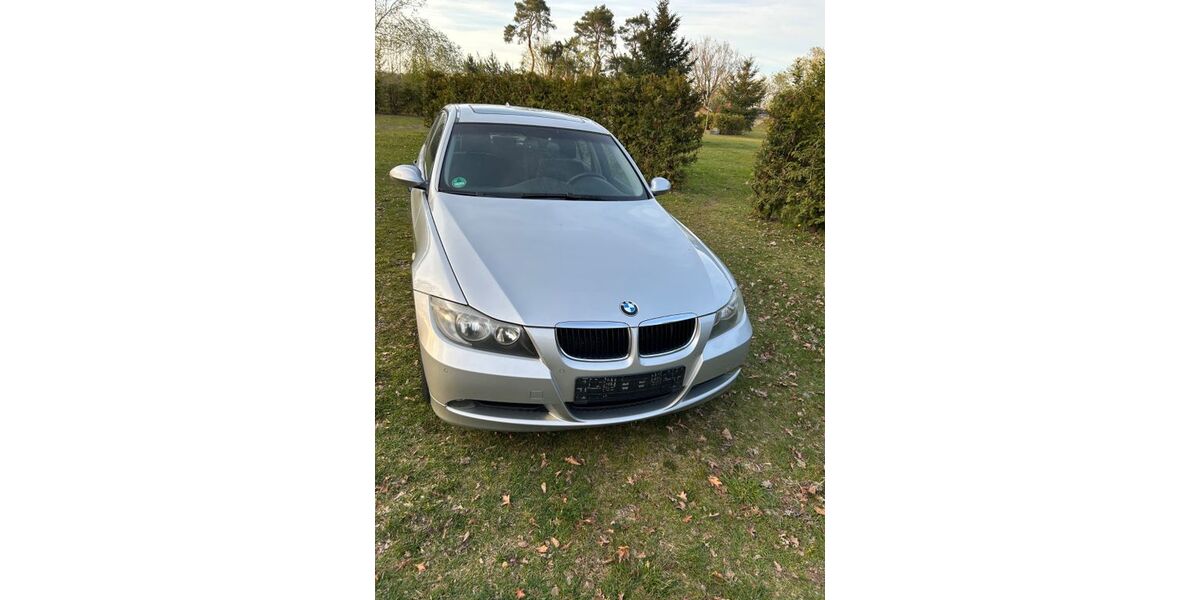 BMW 320 257.000 km 2.650 &euro; Ilsede 31241