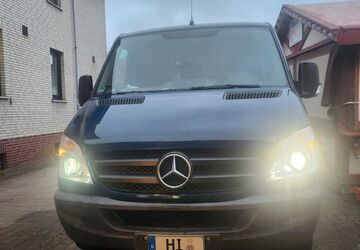 Mercedes-Benz Sprinter 296.500 km 8.999 &euro; Schellerten 31174