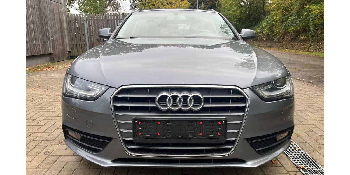 Audi A4 215.000 km 8.400 &euro; Hannover 30179