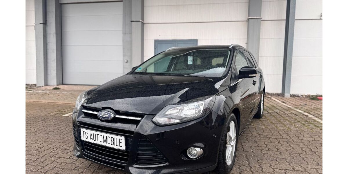 Ford Focus 326.102 km 3.490 &euro; Salzgitter 38229