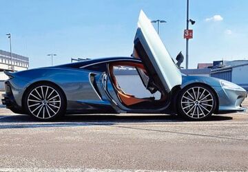 McLaren GT 28.500 km 138.500 &euro; Salzgitter 38239