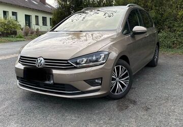 VW Golf Sportsvan 87.900 km 12.250 &euro; Sarstedt 31157