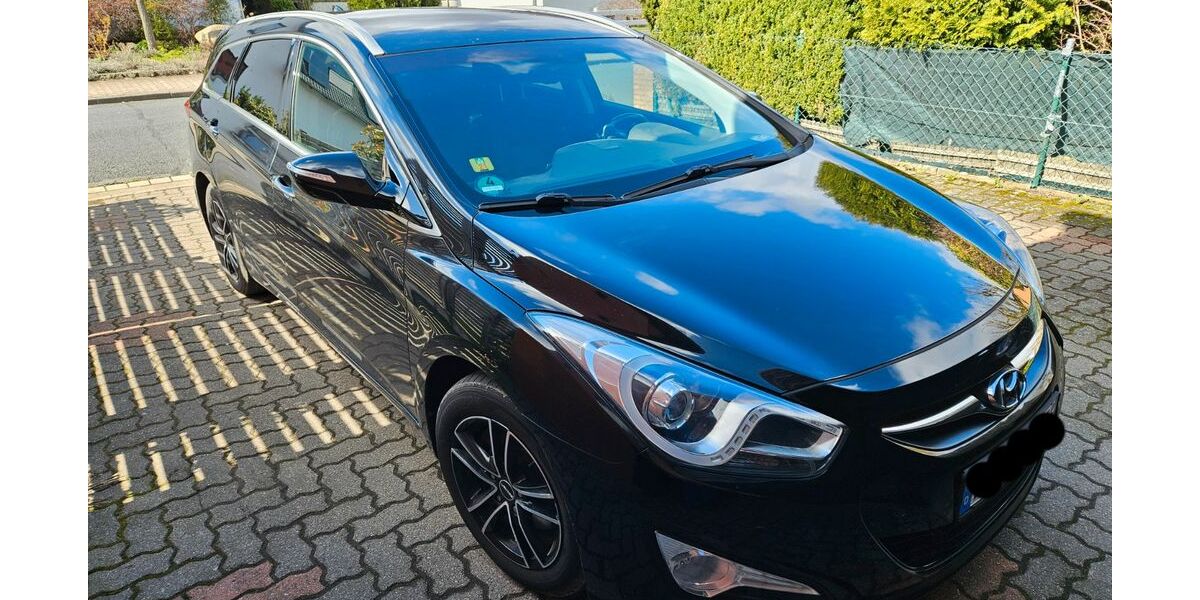Hyundai i40 205.000 km 6.300 &euro; Lehrte Ahlten 31275