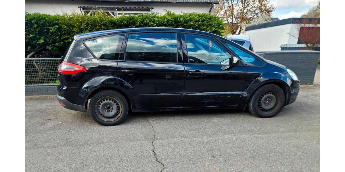 Ford S-Max 252.000 km 3.850 &euro; Laatzen 30880