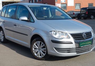 VW Touran 100.000 km 6.990 &euro; Springe 31832