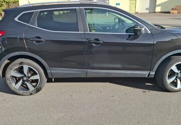 Nissan Qashqai 101.360 km 11.600 &euro; Springe 31832