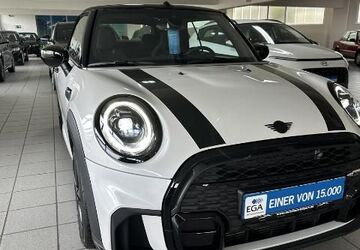 Mini Cooper Cabrio 11.332 km 28.330 &euro; Salzgitter 38228