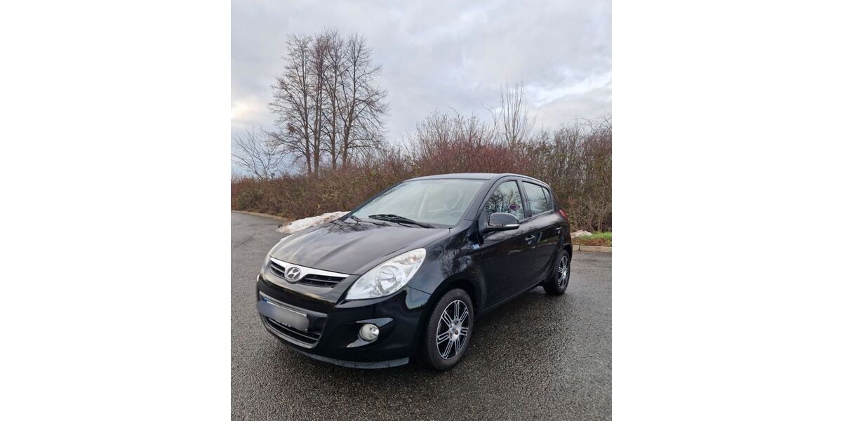 Hyundai i20 102.000 km 4.699 &euro; Hannover 30453