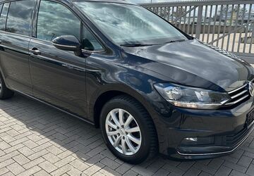 VW Touran 262.494 km 8.800 &euro; Hannover 30179