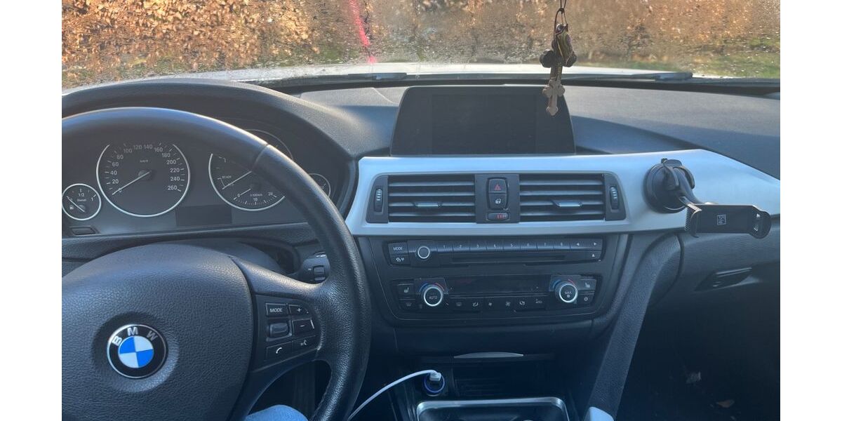 BMW 320 320.000 km 5.600 &euro; Hannover 30453