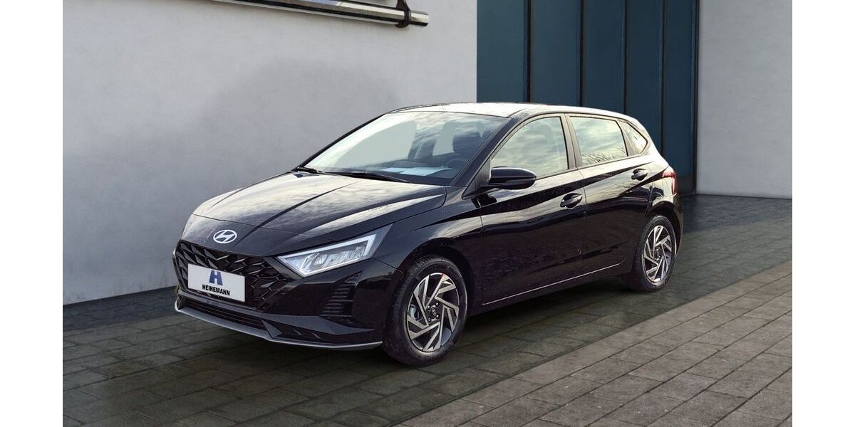 Hyundai i20 1.046 km 21.690 &euro; Salzgitter 38229