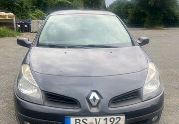 Renault Clio 233.287 km 1.800 &euro; Salzgitter 38229