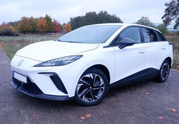 MG 4 17.800 km 22.800 &euro; Hannover 30539