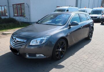 Opel Insignia 235.393 km 4.300 &euro; Hannover 30179