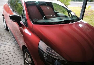 Renault Clio 88.587 km 8.500 &euro; peine 31228