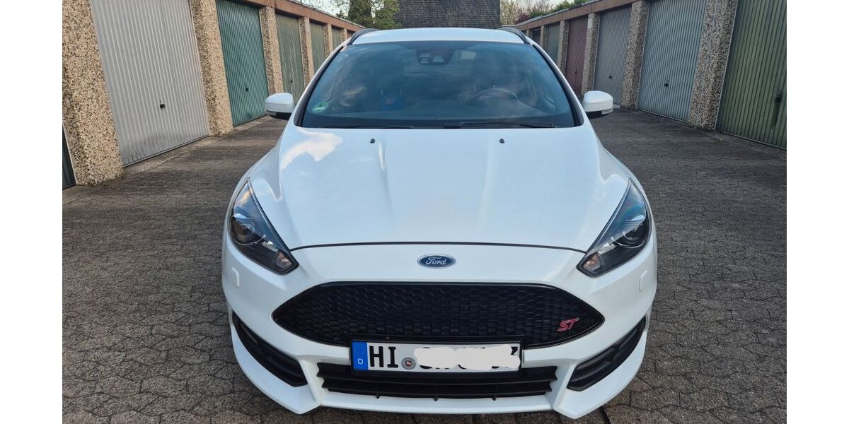 Ford Focus 85.000 km 15.800 &euro; Hildesheim 31139