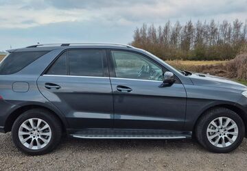 Mercedes-Benz ML 350 233.000 km 19.999 &euro; Peine 31228