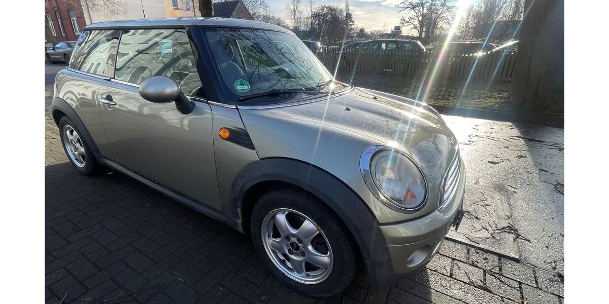 Mini Cooper 145.711 km 3.299 &euro; Hannover 30629