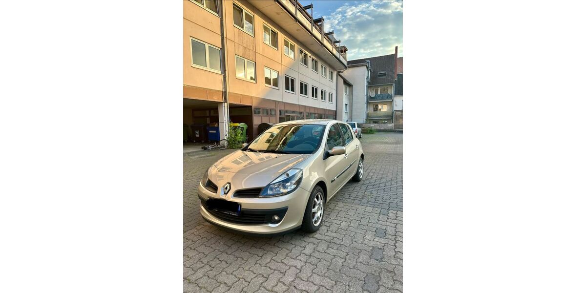Renault Clio 212.000 km 1.400 &euro; Hannover 30167