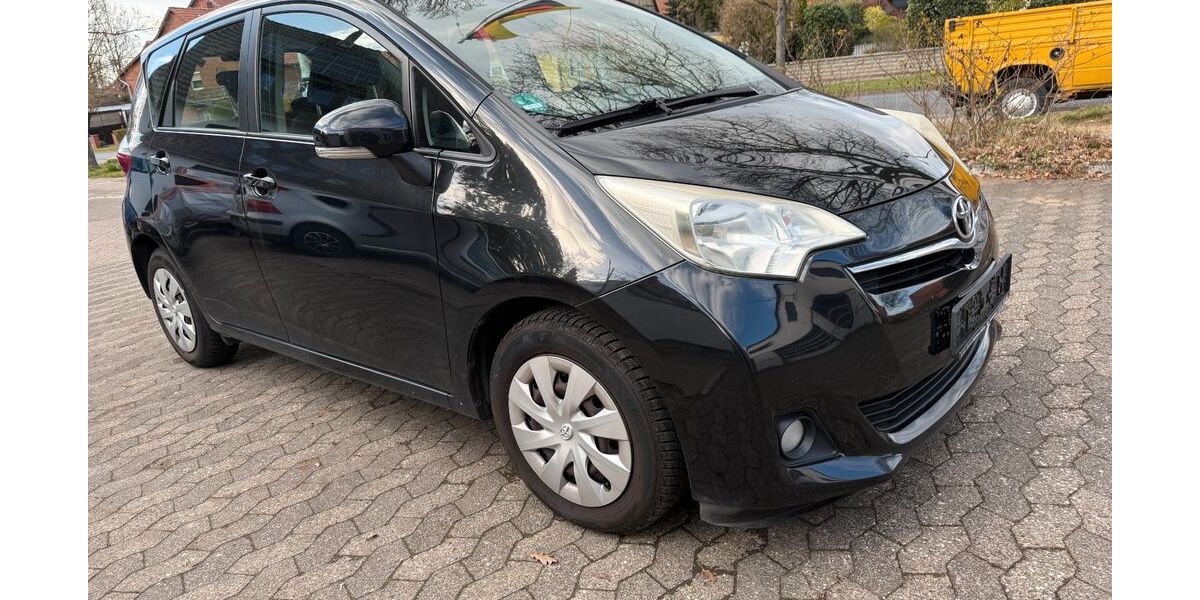 Toyota Verso-S 147.000 km 5.499 &euro; Adenstedt 31246