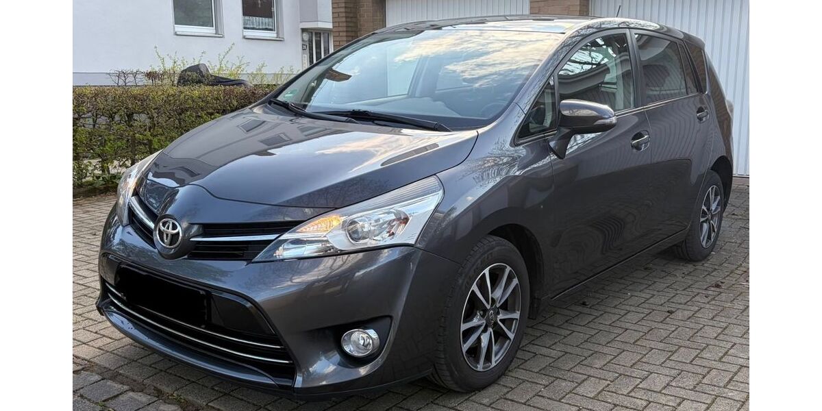 Toyota Verso 142.966 km 7.500 &euro; Hannover 30177