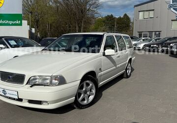 Volvo V70 133.000 km 19.999 &euro; Hannover 30629