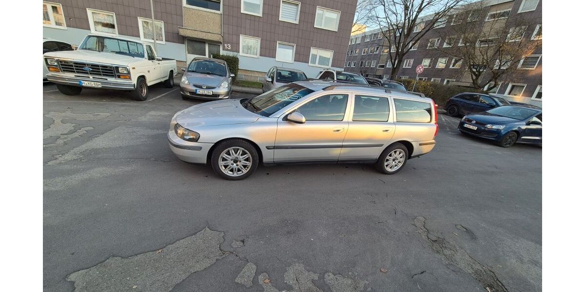 Volvo V70 265.000 km 4.400 &euro; Hannover 30519