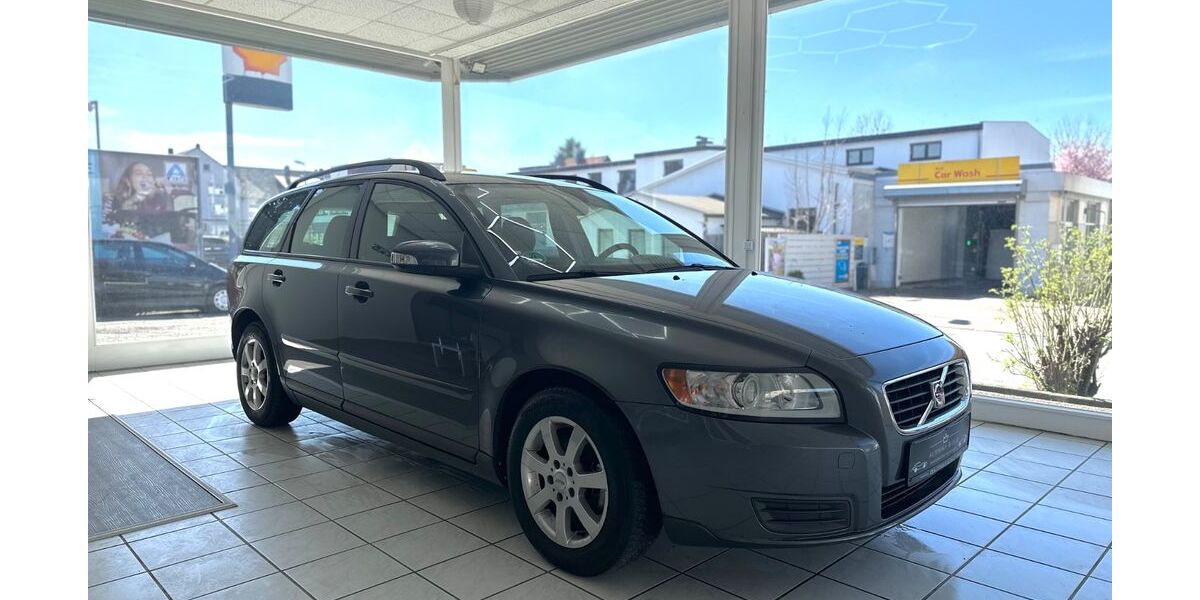 Volvo V50 211.000 km 3.990 &euro; Alfeld (Leine) 31061