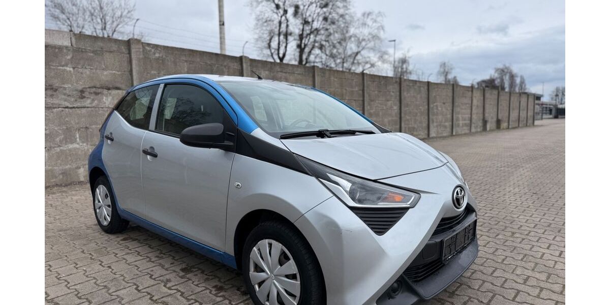 Toyota Aygo (X) 21.000 km 7.200 &euro; Hannover 30179