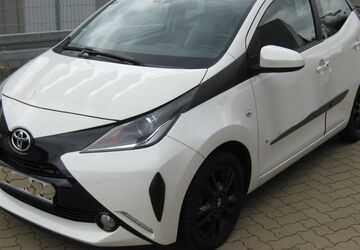 Toyota Aygo (X) 52.000 km 10.950 &euro; Sibbesse 31079