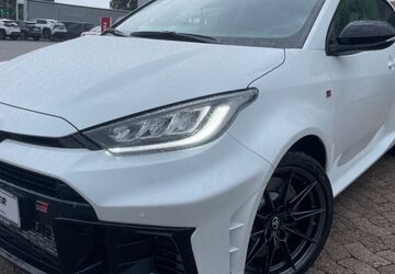 Toyota Yaris 3.900 km 49.990 &euro; Hildesheim 31137