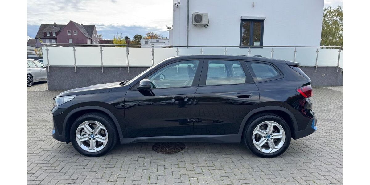BMW iX1 35.277 km 30.900 &euro; Salzgitter-Lebenstedt 38226
