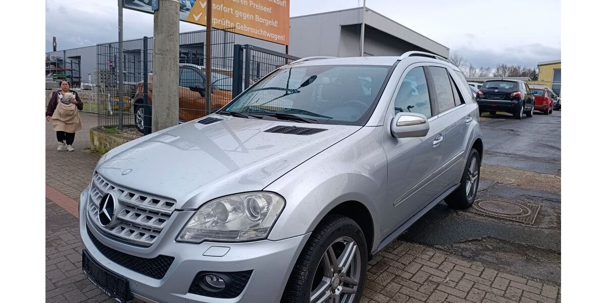 Mercedes-Benz ML 320 250.000 km 9.990 &euro; Hannover 30453