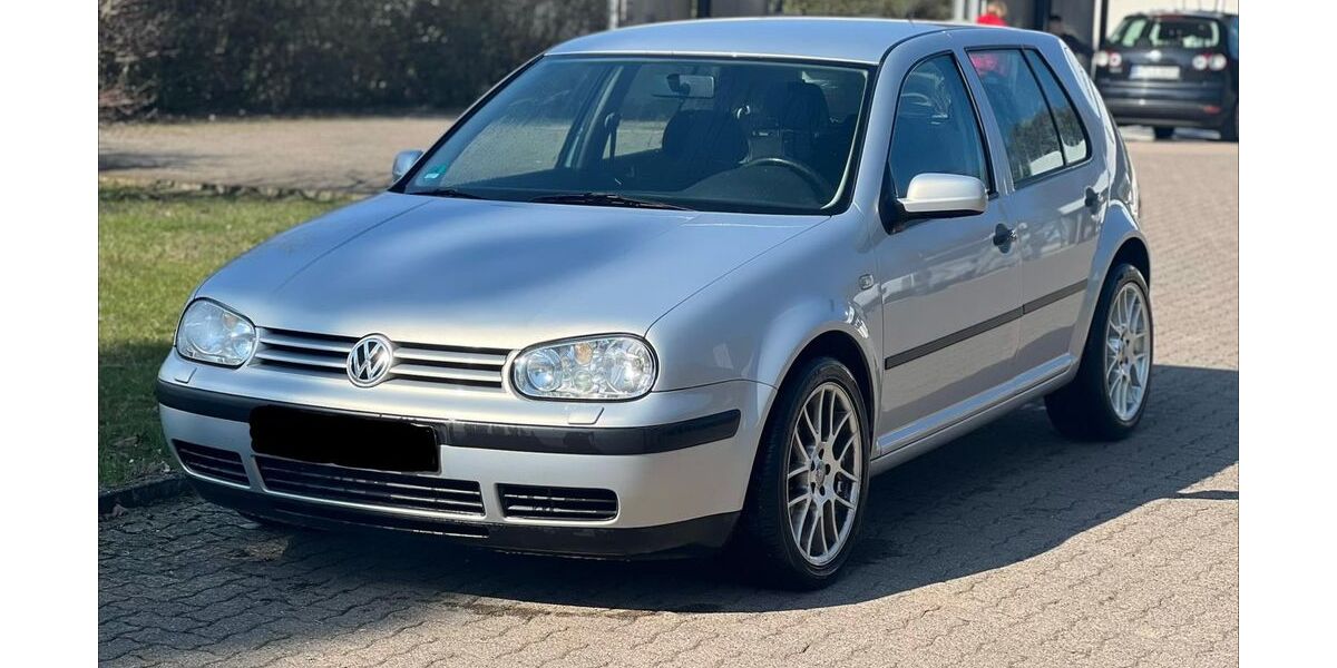 VW Golf 229.380 km 1.390 &euro; Springe 31832