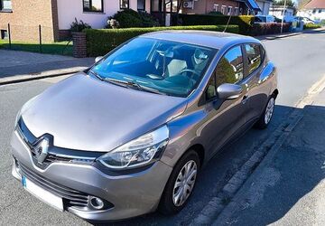 Renault Clio 142.300 km 4.600 &euro; Hannover 30163