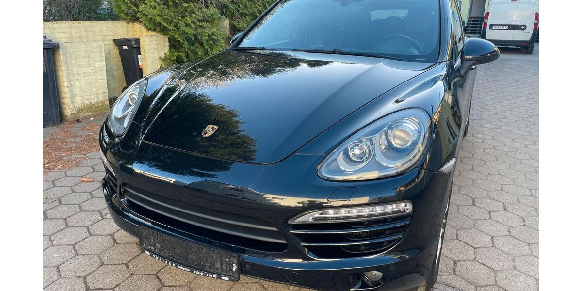Porsche Cayenne 325.500 km 14.450 &euro; Peine 31226