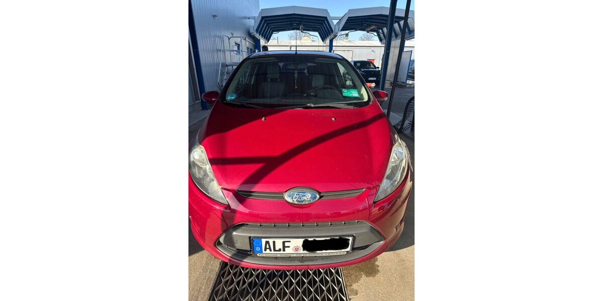 Ford Fiesta 150.000 km 2.600 &euro; Alfeld 31061