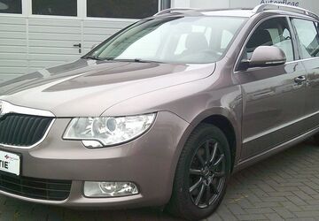 Skoda Superb 161.000 km 9.999 &euro; Gronau (Leine) OT Brüggen 31028