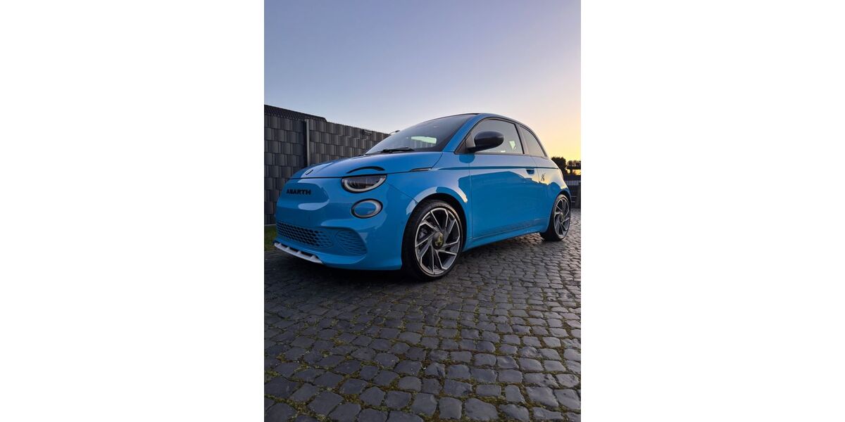 Abarth 500e 10.070 km 25.490 &euro; Salzgitter 38259